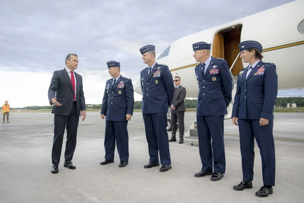 Trump and Hegseth Say They Were Unaware of Follow‑Up Strike That Killed Survivors on Suspected Drug Boat